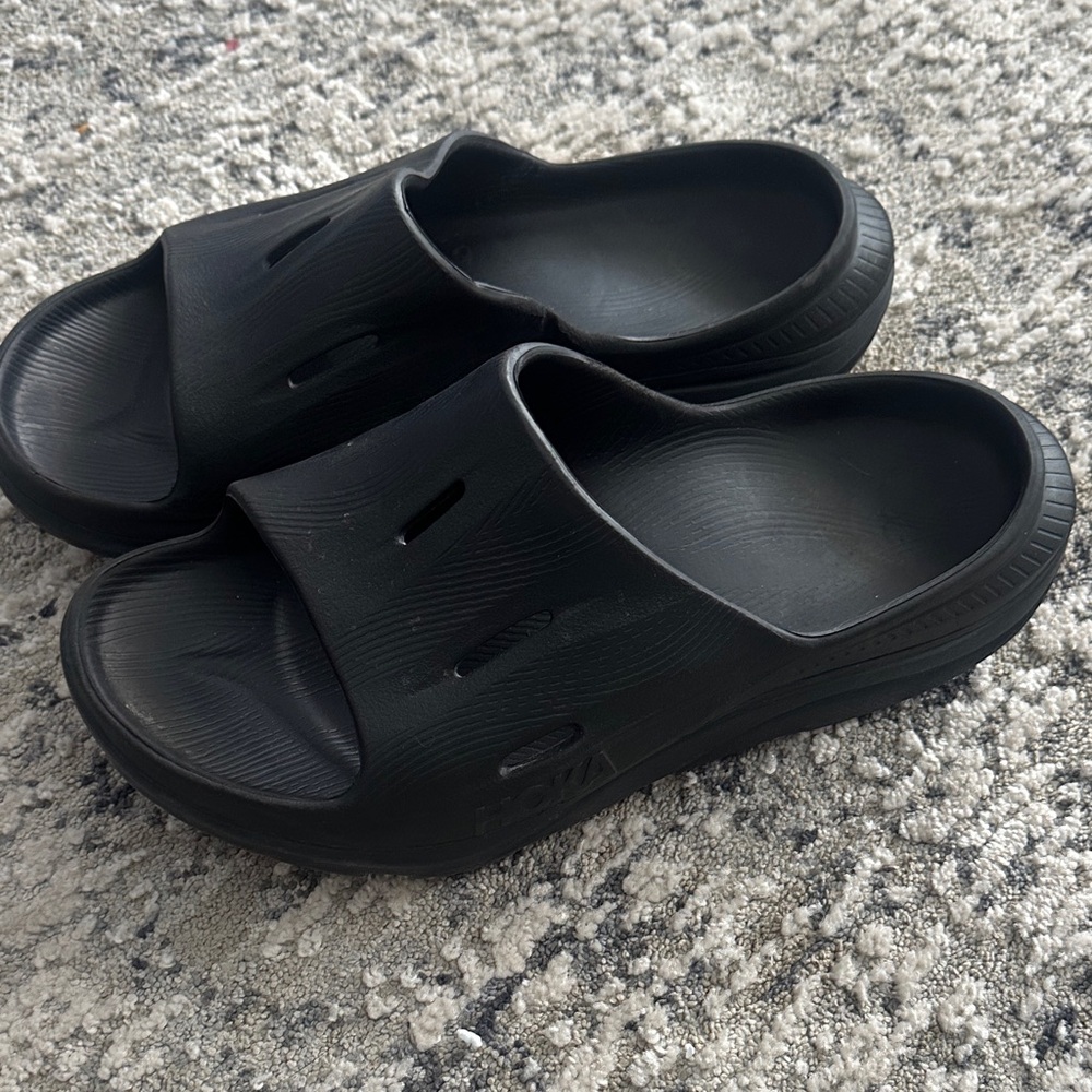 Hoka One One Mens Ora Recovery 3
Black Slip On Slide Sandals. Men's 10